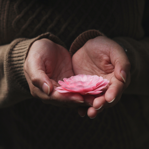 Relieve Acute or Chronic Pain with Reiki